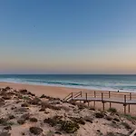 Wine & Books By The Sea, Algarve 5* Albufeira