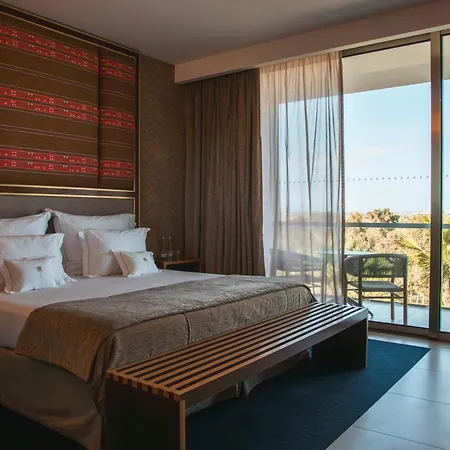 Wine & Books By The Sea, Algarve فندق 5*