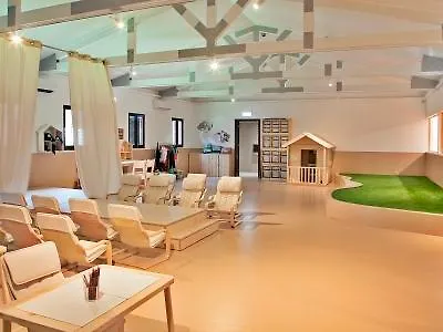 Wine & Books By The Sea, Algarve Hotel Albufeira