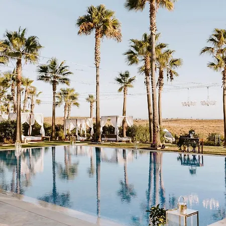 Hotel Wine & Books By The Sea, Algarve 5*