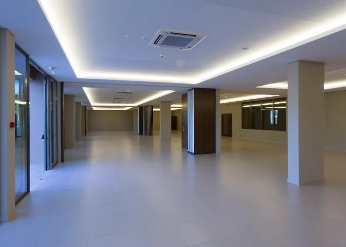 Hotel Wine & Books By The Sea, Algarve 5*