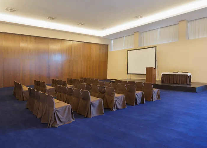 Hotel Wine & Books By The Sea, Algarve Albufeira