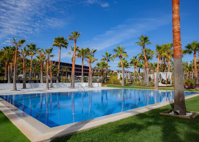 Wine & Books By The Sea, Algarve 5*