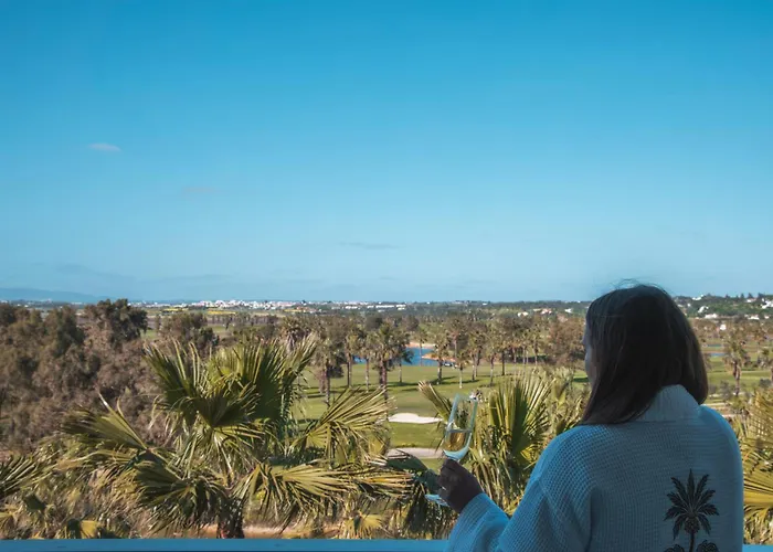 Hotel Wine & Books By The Sea, Algarve