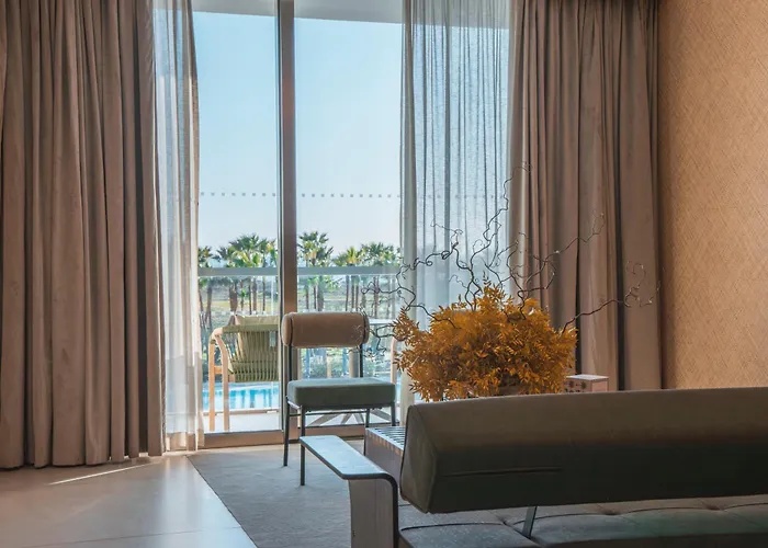 Hotel Wine & Books By The Sea, Algarve