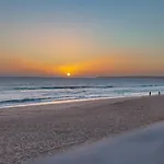 Hotel Wine & Books By The Sea, Algarve 5*
