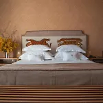 Hotel Wine & Books By The Sea, Algarve Albufeira