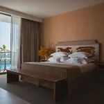 Wine & Books By The Sea, Algarve Hotel