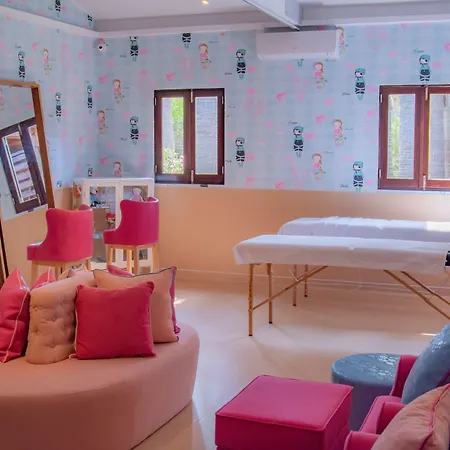 Wine & Books By The Sea, Algarve Hotel 5*